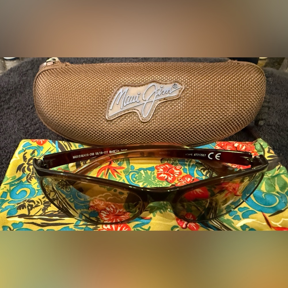 Maui Jim Brown Frame Sunglasses with Brown Case
